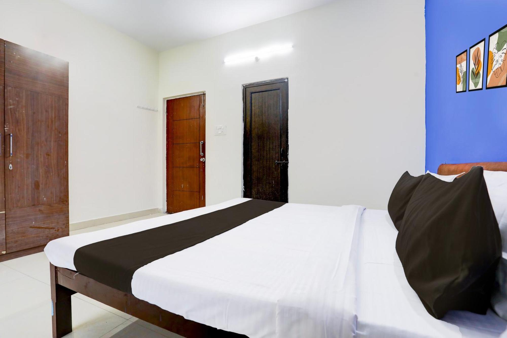 Hotel O Shree Mayaa Gwalior Bagian luar foto