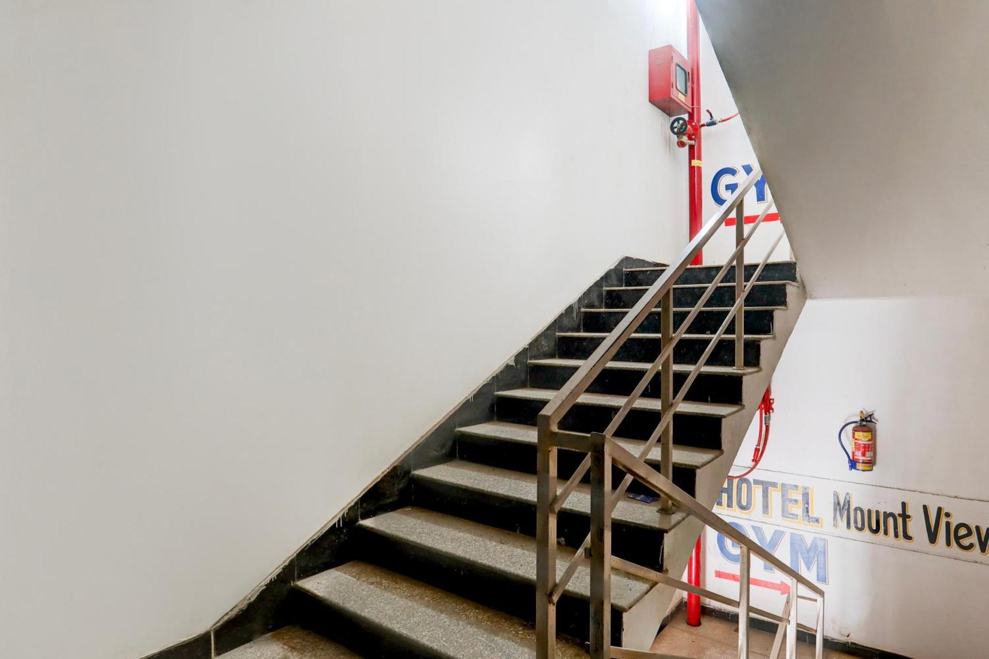 Hotel O Shree Mayaa Gwalior Bagian luar foto